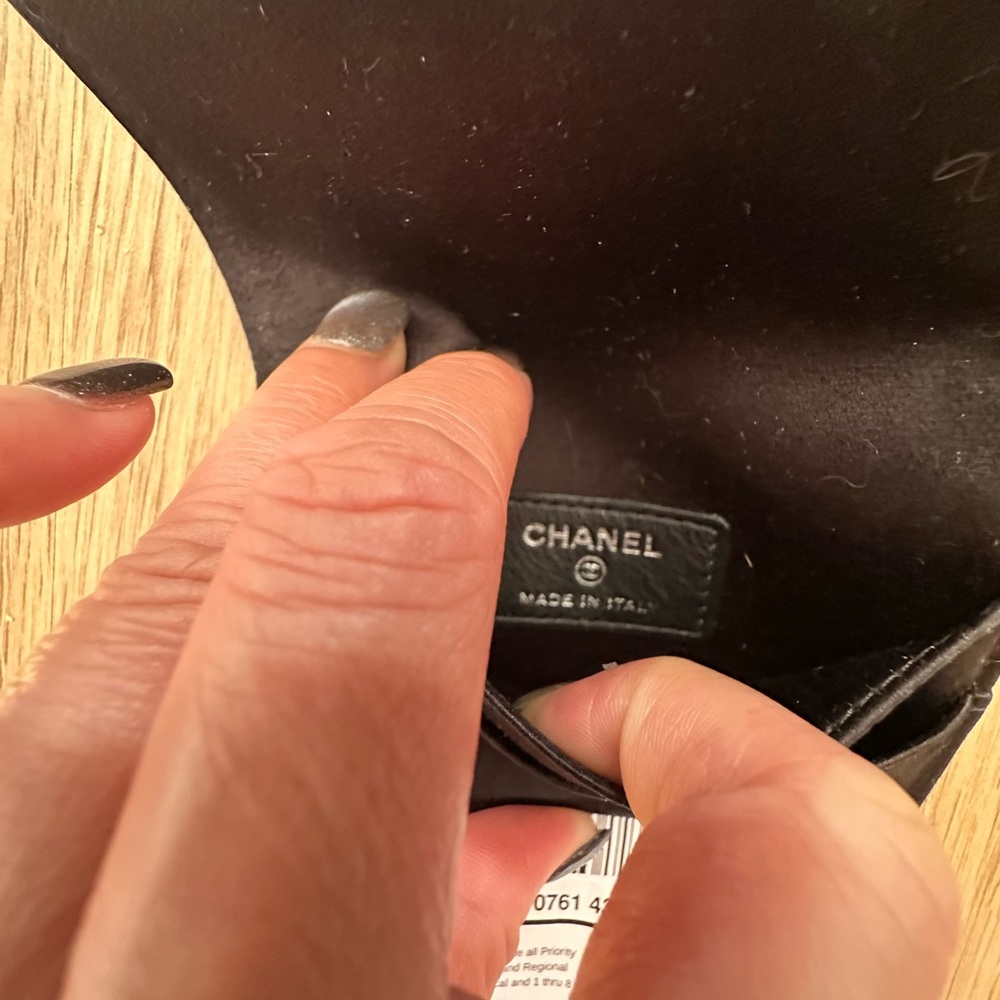 Tracking number - Picture 11 of 15